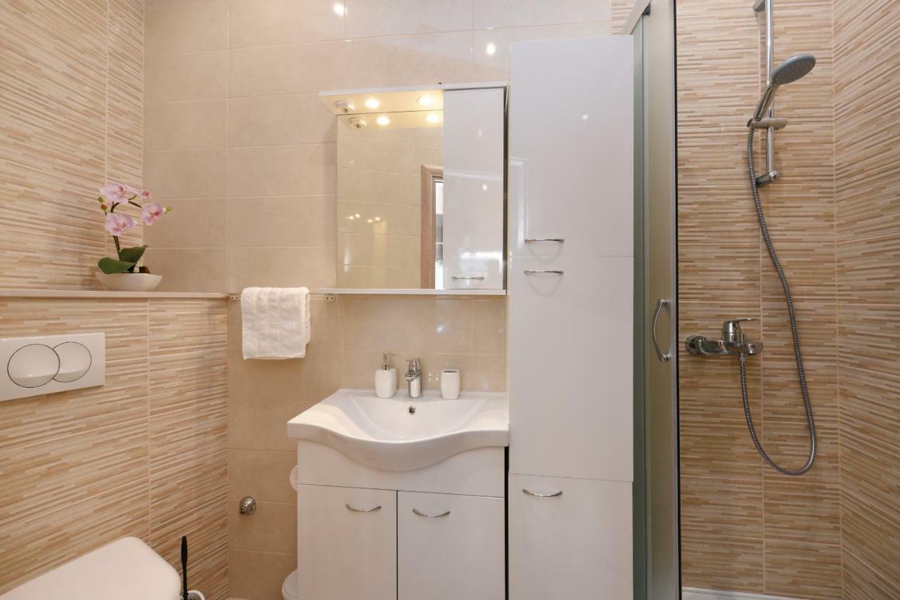 Apartment Katica Zadar Exteriör bild